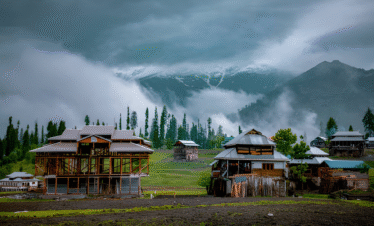 Neelum, Arang Kel, Pir Chinasi Tour