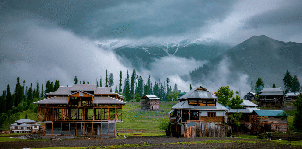 Neelum, Arang Kel, Pir Chinasi Tour